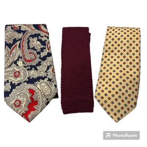 Lot of 3 Mens Neckties Johnny Carson Paisley Justers Knit Burgundy Geometric